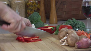 cutting_tomato_small